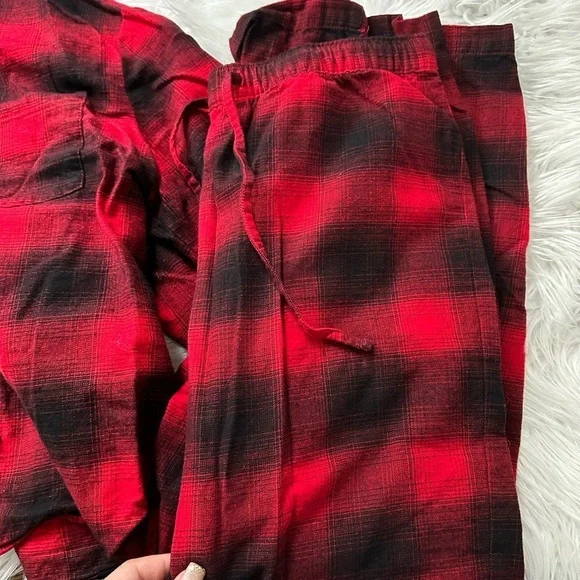 Gap pajamas - Picture 4 of 7